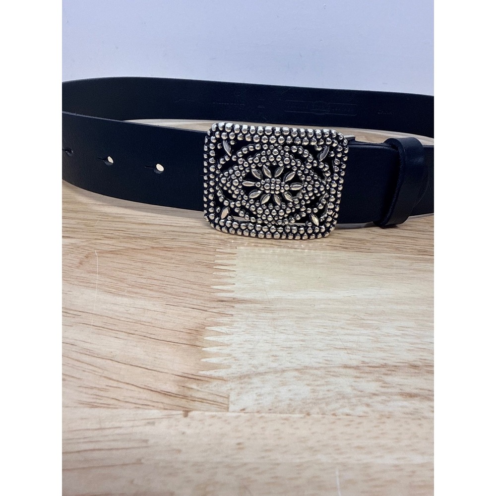 Fossil Black Genuine Leather Belt Silver Filigree Floral Buckle Medium #49 - Picture 2 of 6